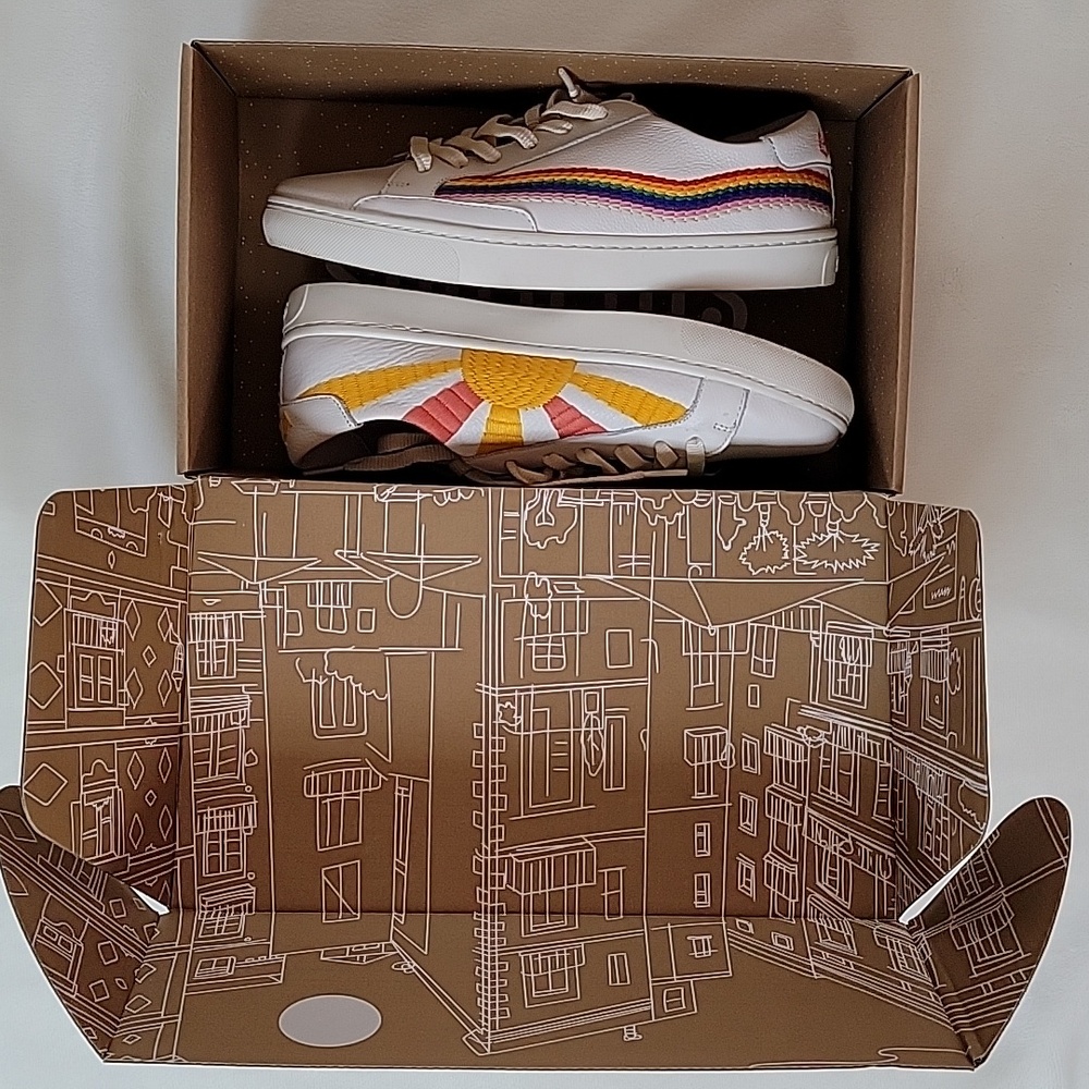 HP🌺Soludos White Rainbow Wave Sneakers